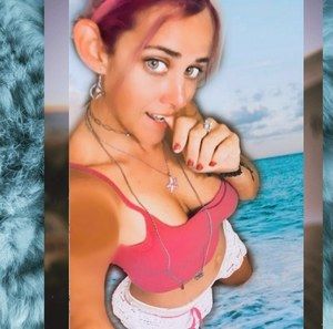 Meet your Posher, Sapphire